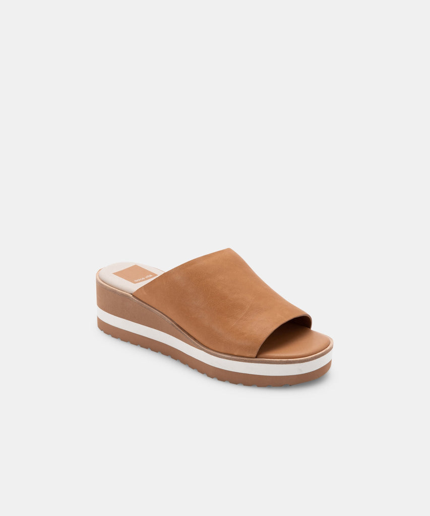 FRETA WEDGES IN TAN LEATHER -   Dolce Vita